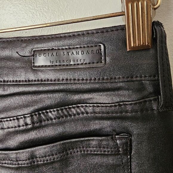EUC SOCIAL STANDARD BY SANCTUARY ANKLE SKINNY BLACK COATED TWILL PANTS SIZE 6 - Picture 10 of 14